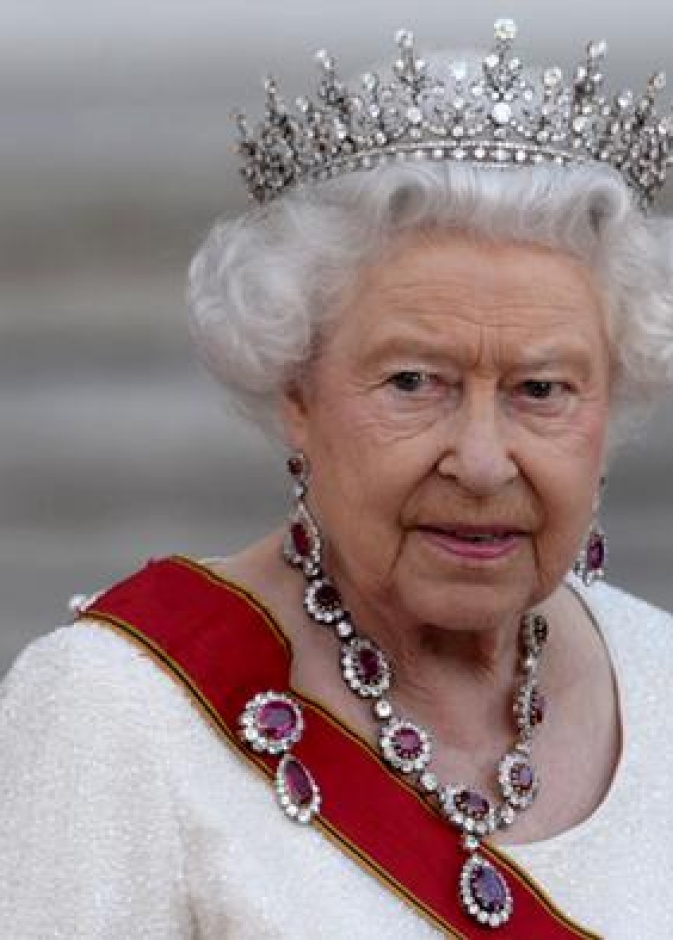 الملكة إليزابيث الثانية ترفض استخدام دوقا ساسكس لكلمة ملكي في علامتهما التجارية