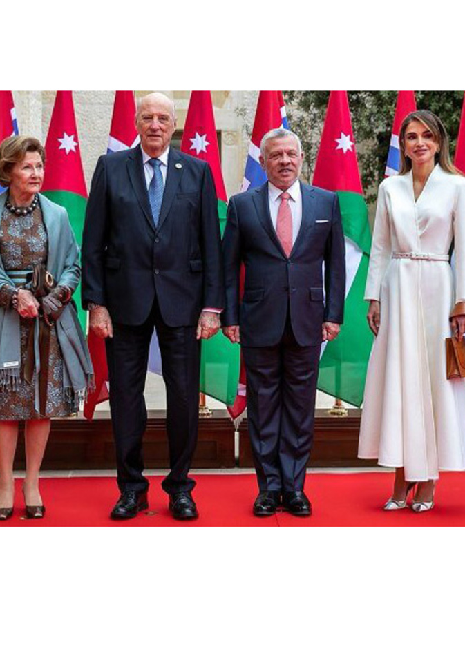 الملك عبدالله الثاني يستقبل ملك وملكة النرويج