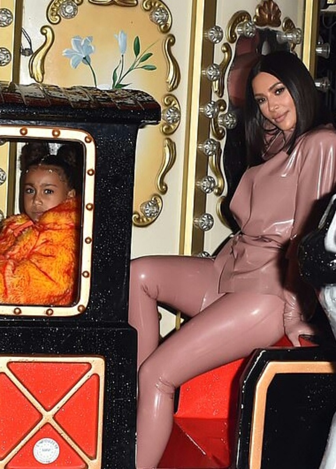 كيم كارداشيان 