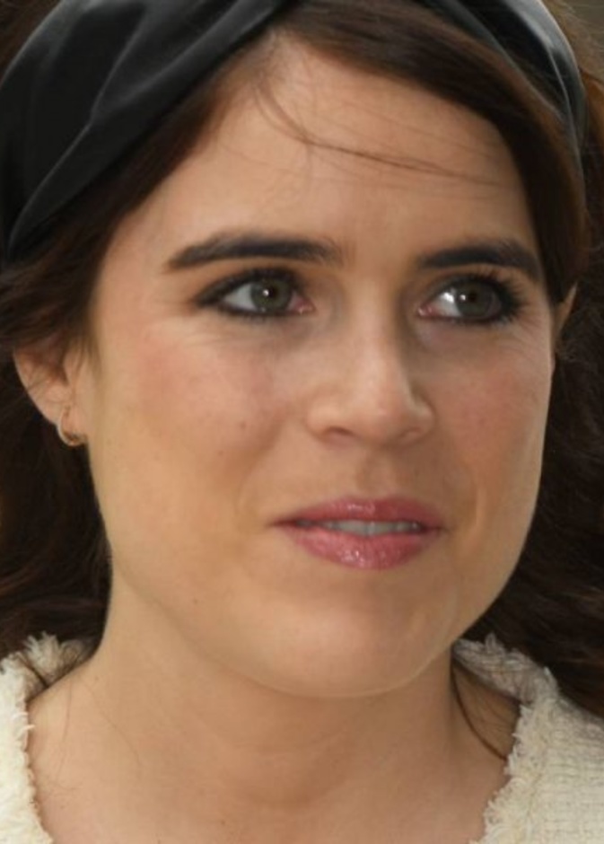 الأميرة يوجين تنشر صورا عائلية لم تشاهد من قبل