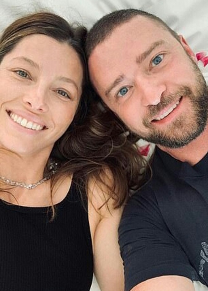 جاستن تيمبرليك و جيسيكا بيل 