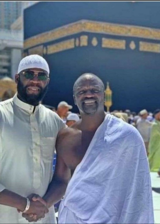 المطرب العالمي إكون