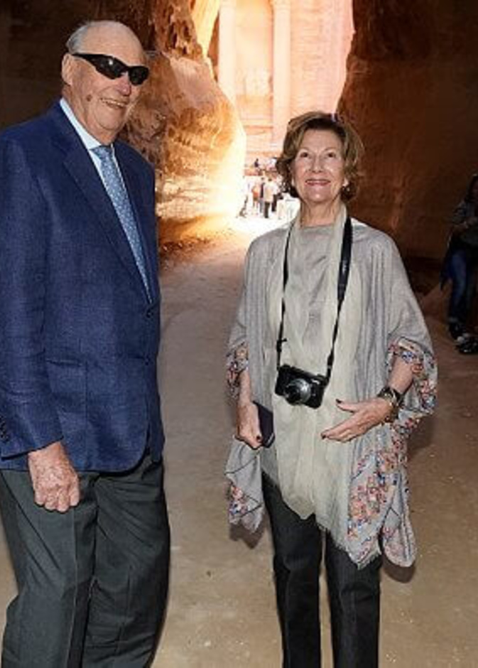 ملك وملكة النرويج يزوران مدينة البتراء التاريخية في الأردن