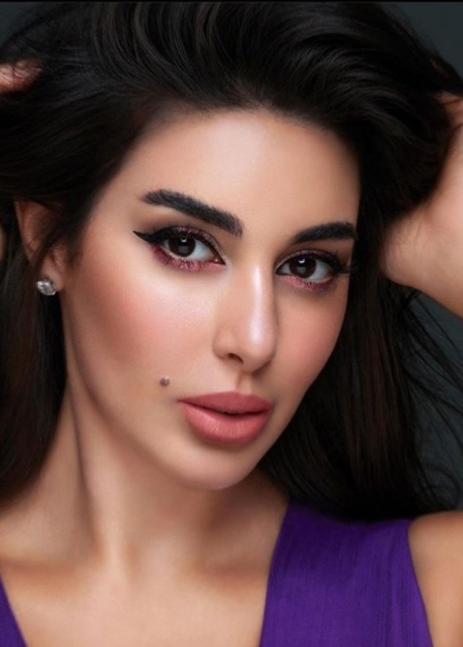 ياسمين صبري بمكياج ناعم