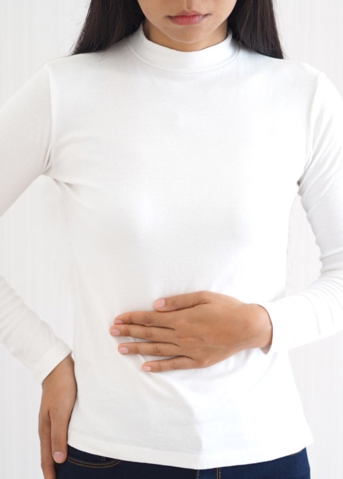 ما العلاقة بين القولون العصبي والدورة الشهرية عند النساء