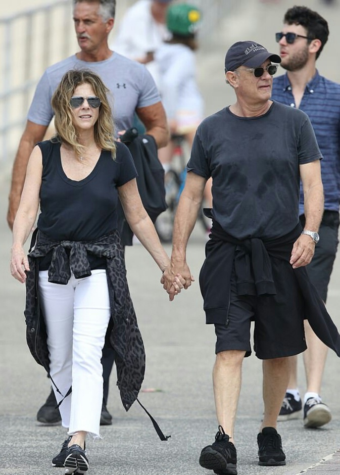 توم هانكس و زوجته ريتا 