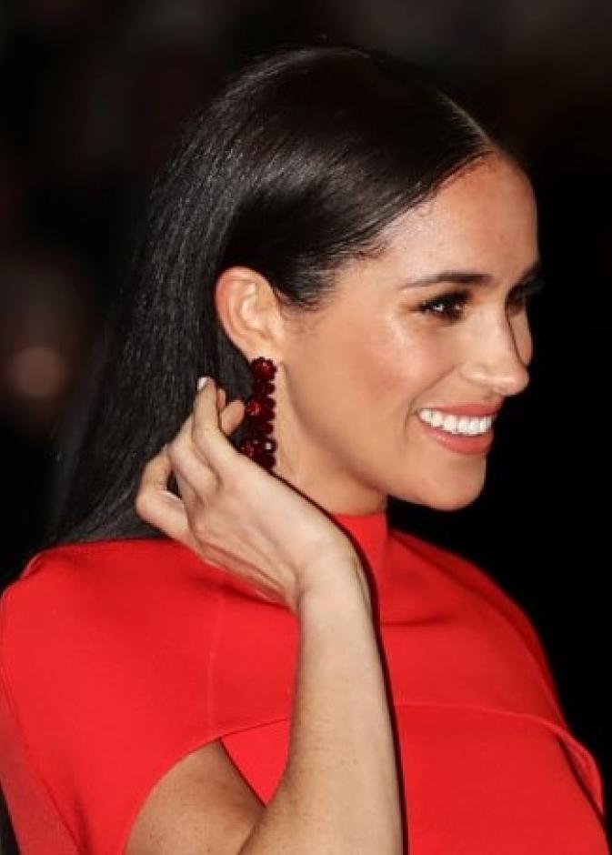 إطلالات ميغان ماركل meghan markle بمكياج برونزي فاتح