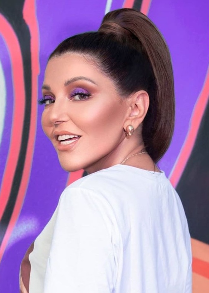 سميرة سعيد تعتبر من النساء الملهمات في الحفاظ على شبابها