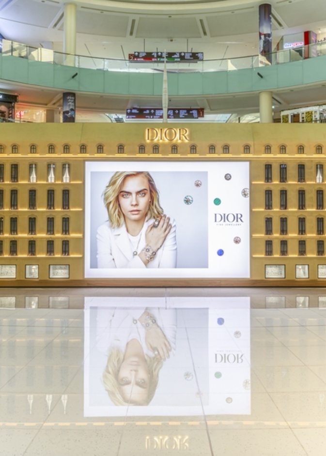  Dior تفتتح المتجر المؤقت الجديد في دبي مول