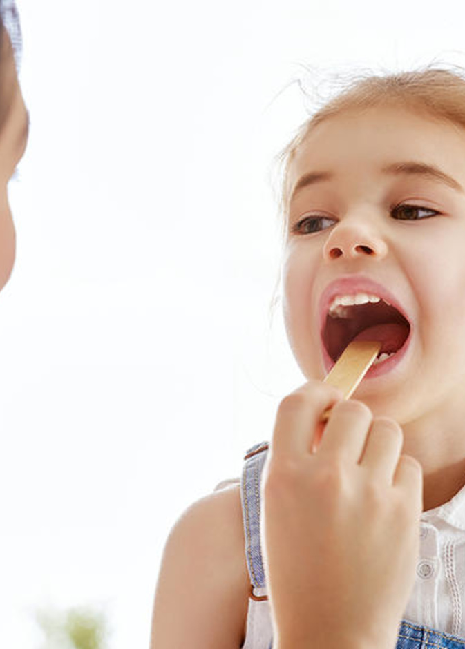 اسباب واعراض التهاب اللوز عند الاطفال 