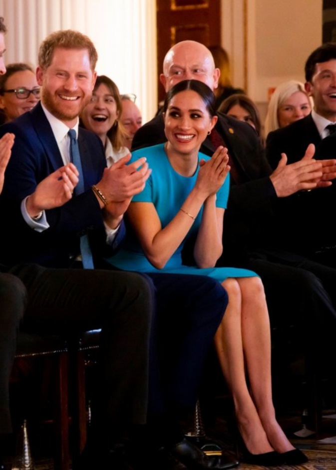 عرض زواج مفاجئ وسط دهشة الجمهور بمل فيهم الامير هاري و زوجته ميغان