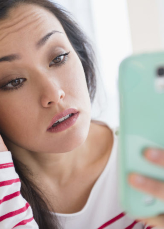  الهواتف الذكية تسبب الصداع