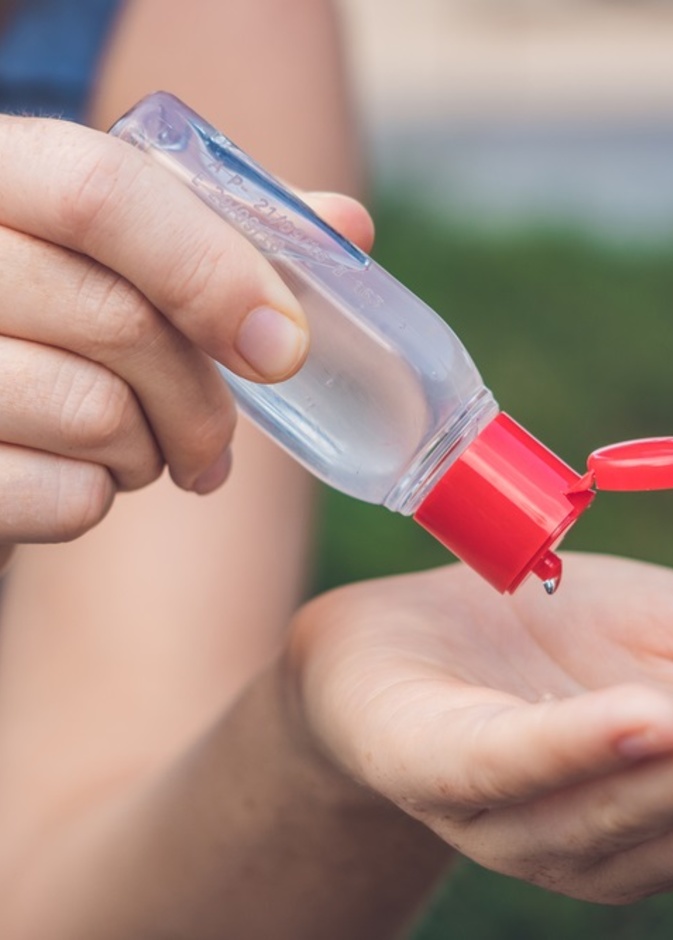 معقم اليدين والفيروسات التي يحاربها