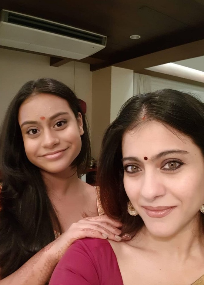 كاجول وابنتها