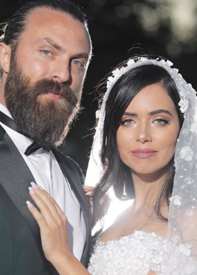 زفاف عزة زعرور ونور ياسين بعد اشهر قليلة من خطوبتهما