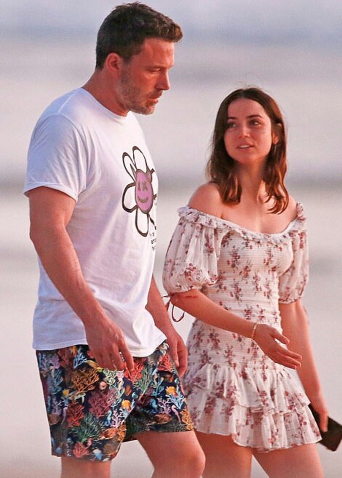 بن أفليك و أنا دي أرماس 