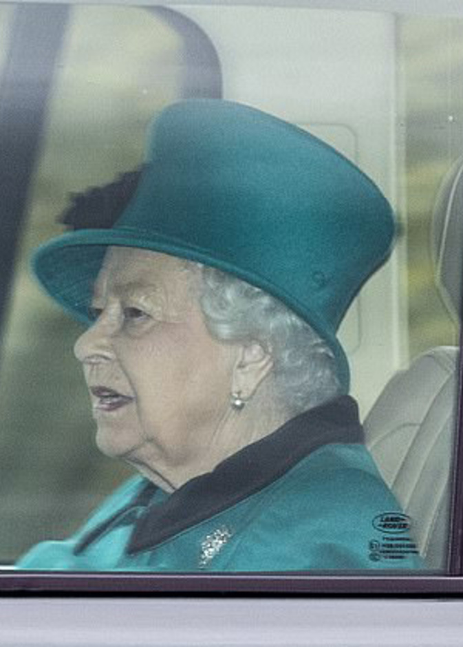 ملكة بريطانيا تقرر البقاء في عزلة اختيارية في منزلها في وندسور بسبب كورونا