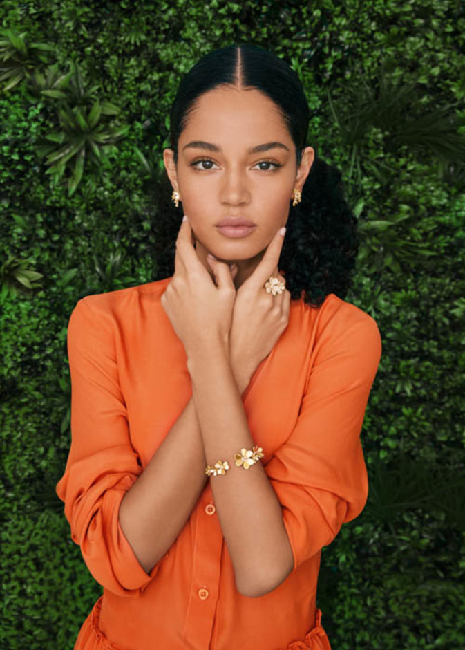 Van Cleef & Arpels تحتفل بقدوم الربيع مع هدية شاعرية الى الطبيعة