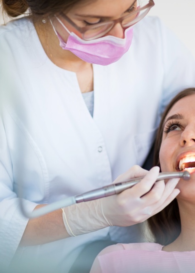 فيروس كورونا المستجد وعلاجات الاسنان