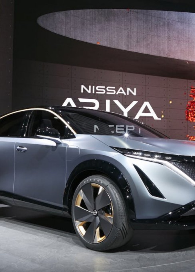  نيسان تدخل عالم السيارات الكهربائية بسيارة فريدة