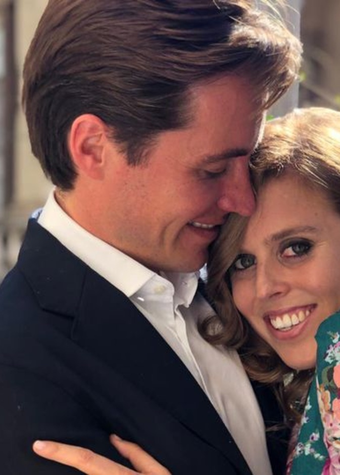  الثنائي الاميرة بياتريس و خطيبها ادواردو مابيلي سيأخذان بنصائح الحكومة قبل اتخاذ اي قرار بشأن اقامة حفل زفاف مصغر