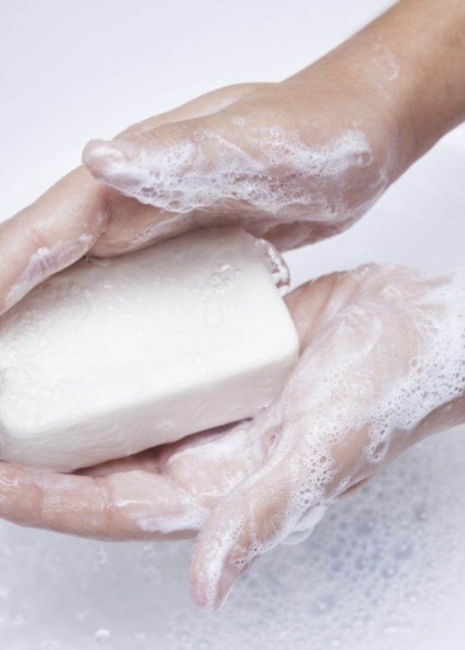 غسل اليدين وتعقيمها أهم طرق الوقاية من كورونا