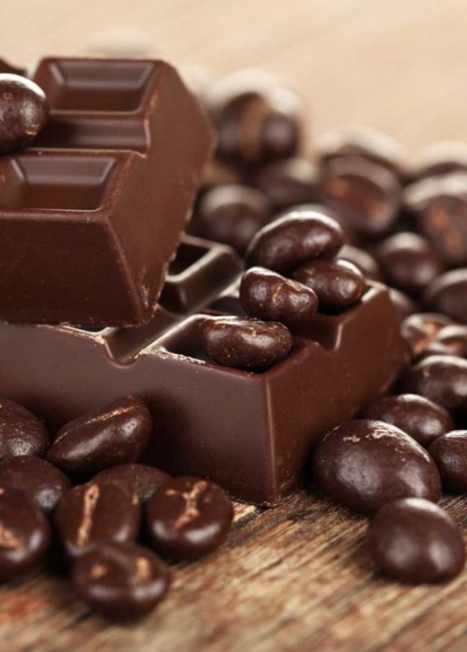 الشوكولاته الداكنة من أهم الأطعمة التي تعطي شعوراً بالسعادة