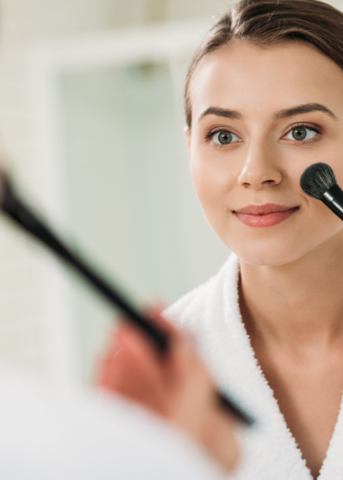 خطوات عليك اتباعها قبيل تطبيق المكياج لتجنب التقاط الفيروسات