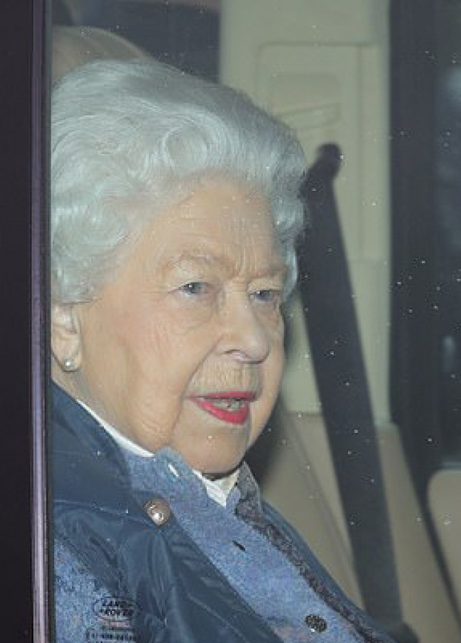 إصابة أحد مساعدي ملكة بريطانيا بعدوى كورونا