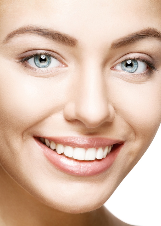 تمكني من تبييض أسنانك بالطرق الطبيعية