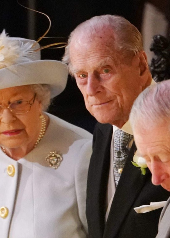 فيروس كورونا المستجد يهدد العائلات المالكة