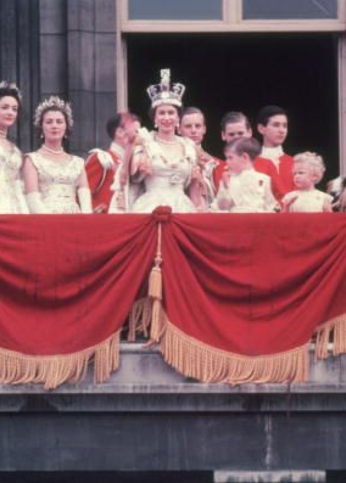 لقطات كانت نقطة تحول في حياة العائلة المالكة البريطانية