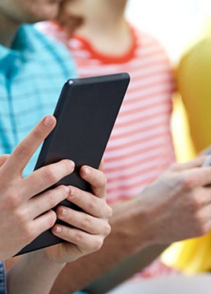 عدد ساعات استخدام الجوال للمراهقين في اليوم