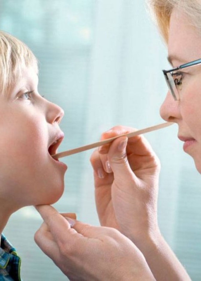 أهم اسباب التهاب اللوزتين المتكرر عند الاطفال والعلاج