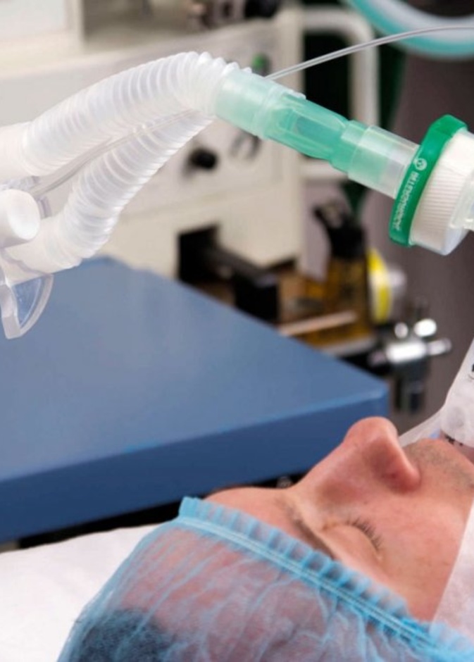  اجهزة التنفس أهم ما يحتاجة مرضى كورونا