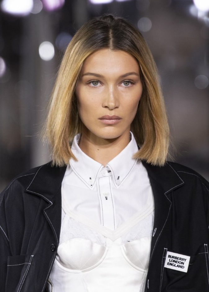 فاونديشن طبيعي ومشرق من Burberry