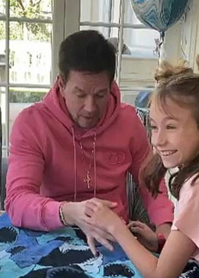 مارك والبرج و ابنته 