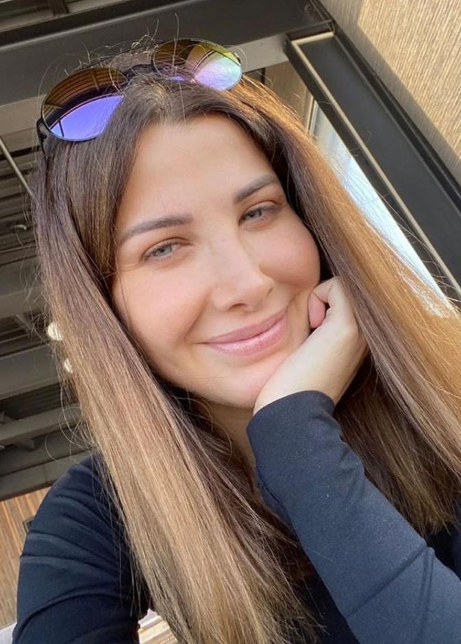 نانسي عجرم بدون مكياج في العزل المنزلي