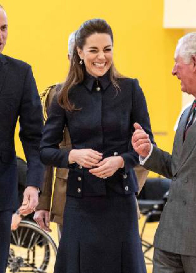 الأمير تشارلز مع كيت ميدلتون والأمير وليام