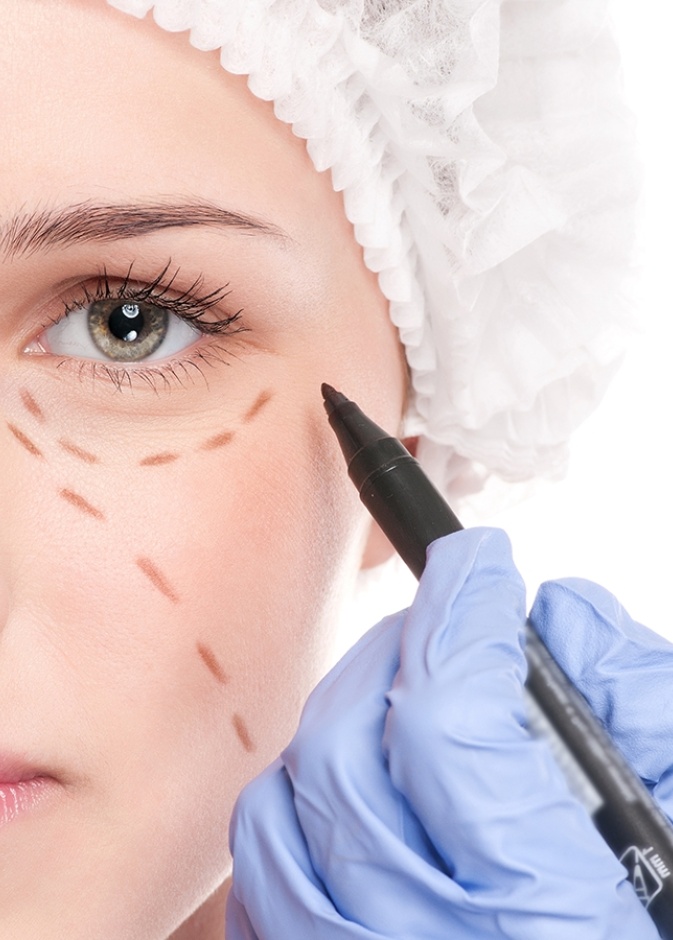  تخلصي من العيون المبطنة من خلال حقن الفيلر