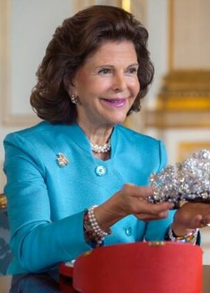 تاج ليوتشتنبيرغ المرصع بالياقوت