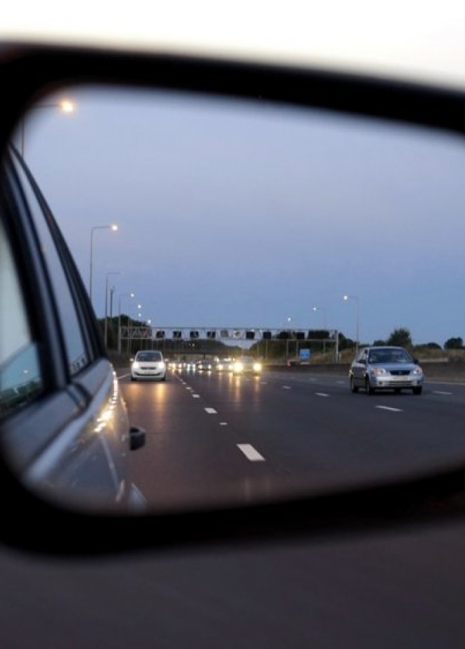 النقطة العمياء في السيارة