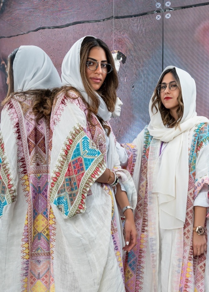 "تتمثل رؤيتنا في تشجيع التغيير الاجتماعي الإيجابي"