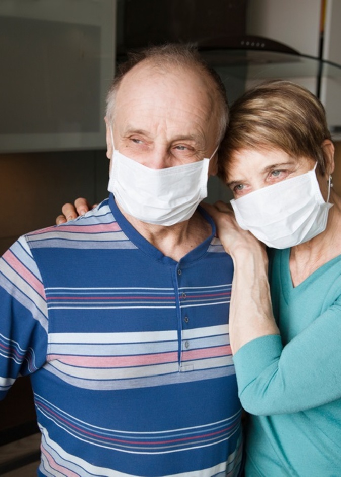 نصائح لتعزيز صحة المصابين بضعف المناعة وكبار السن