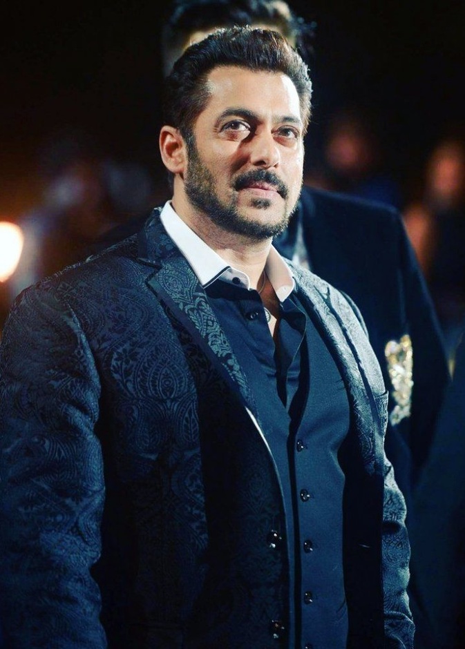 سلمان خان يقضي فترة العزل الصحي في منزله الريفي