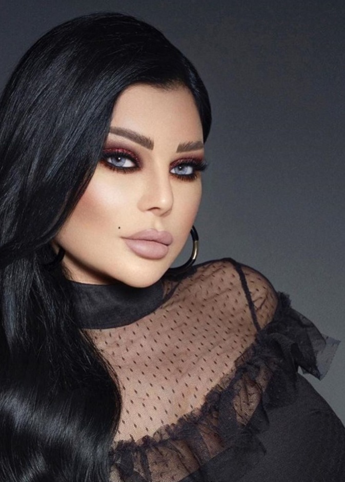 هيفاء وهبي تنشر صورتها بدون مكياج