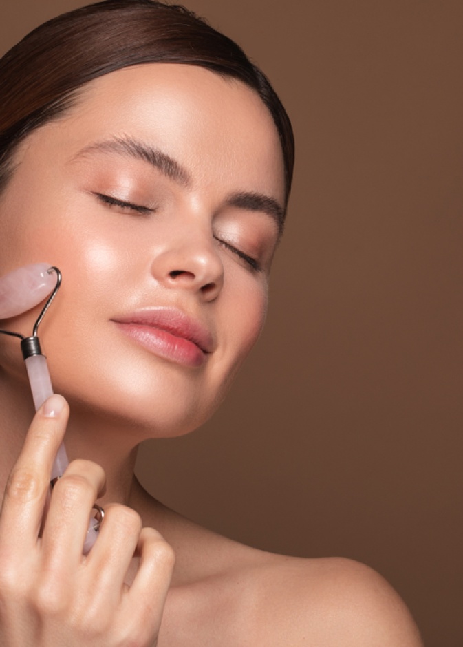 Facial Roller أسطوانة الوجه  