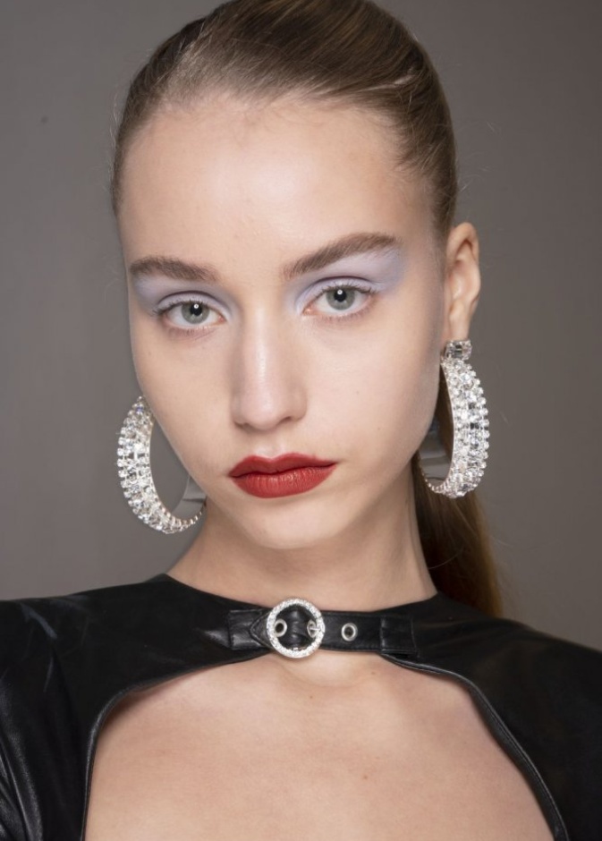 مكياج عيون باللون الازرق الباستيل لرمضان 2020 من دار Mimi Wade