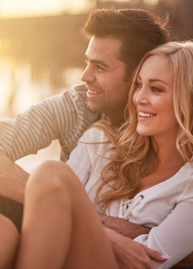 تصرفات يحبها الرجل في العلاقة العاطفية