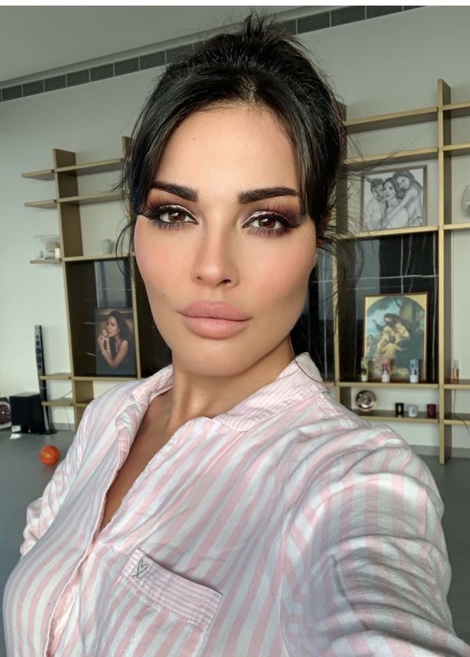 مكياج النجمات في الحجر المنزلي من الاجمل